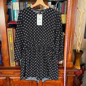 NWT Women Zara Jumper size Small